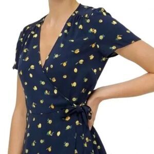 J CREW Drapey Twill Wrap Tie Short Sleeve Dress Lemon Print Navy Blue & Yellow